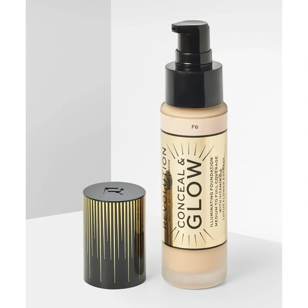 ❄️ Makeup Revolution | Conceal & Glow Illuminating Foundation F4 & F6